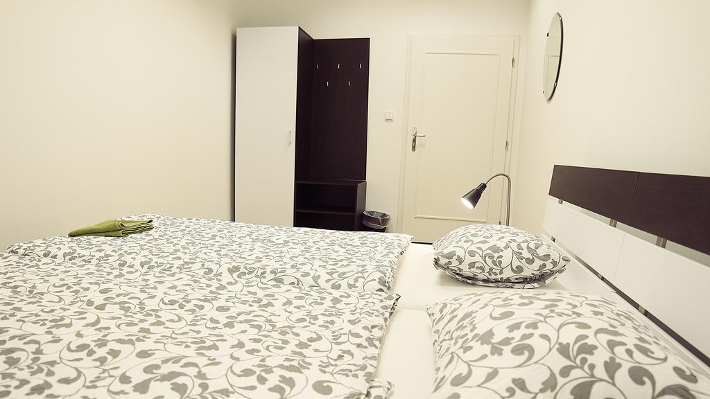 Hostel Folks براتسيلافا المظهر الخارجي الصورة