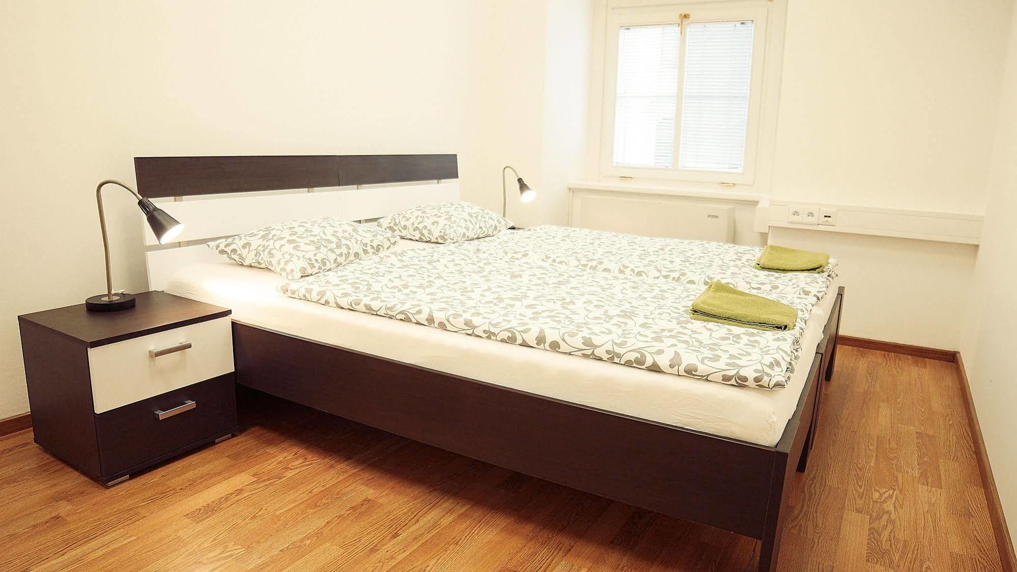 Hostel Folks براتسيلافا المظهر الخارجي الصورة