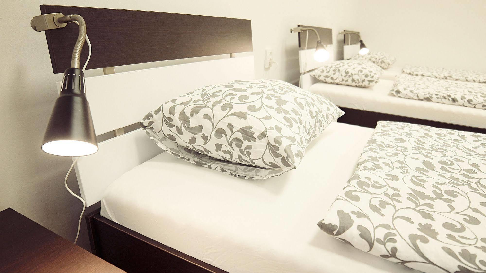 Hostel Folks براتسيلافا المظهر الخارجي الصورة